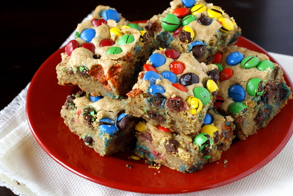 Easy M&M Cookie Bars Recipe (Made with Cake Mix)